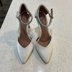 brand new Gianni Bini heels